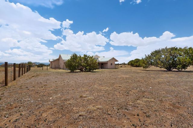 12 Calleja Miramonte, Lamy, NM 87540