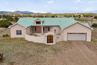 12 Calleja Miramonte, Lamy, NM 87540