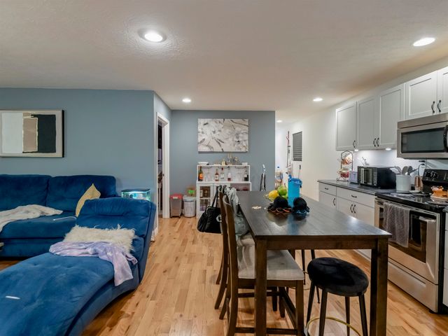 7000 Blue Sulphur Road, Ona, WV 25545