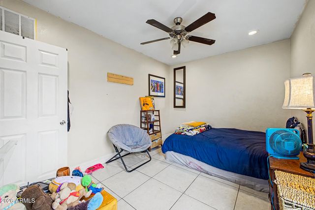 2726 W TAYLOR Street, Phoenix, AZ 85009