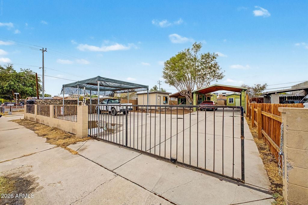 2726 W TAYLOR Street, Phoenix, AZ 85009 — photo 2