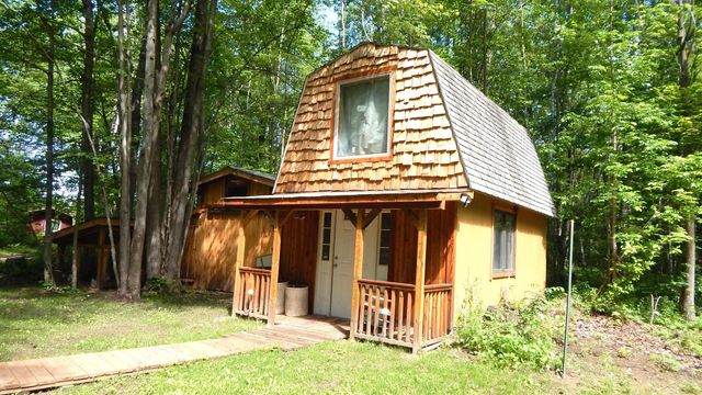 1252 W Erickson Road, Linwood, MI 48634