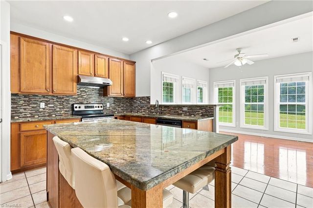3853 Tonsley Place, High Point, NC 27265