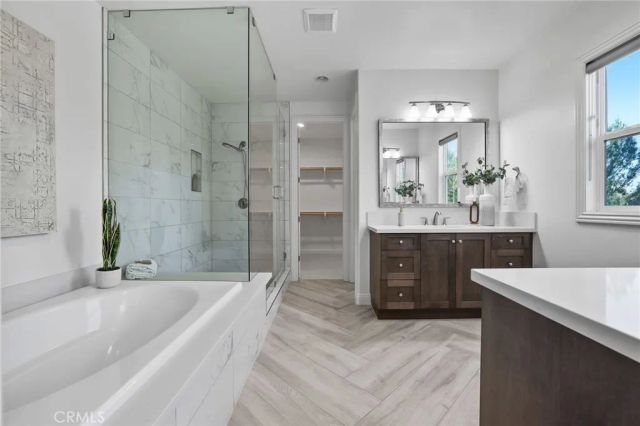 63 Berna, Lake Forest, CA 92630