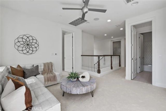 63 Berna, Lake Forest, CA 92630