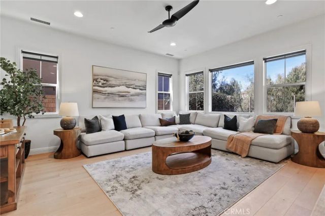 63 Berna, Lake Forest, CA 92630