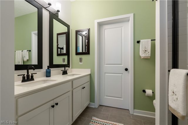 435 Honeycrisp Drive NE, Louisville, OH 44641