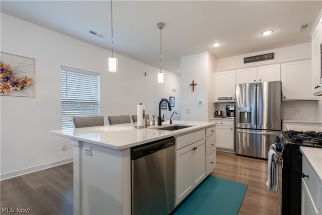 435 Honeycrisp Drive NE, Louisville, OH 44641