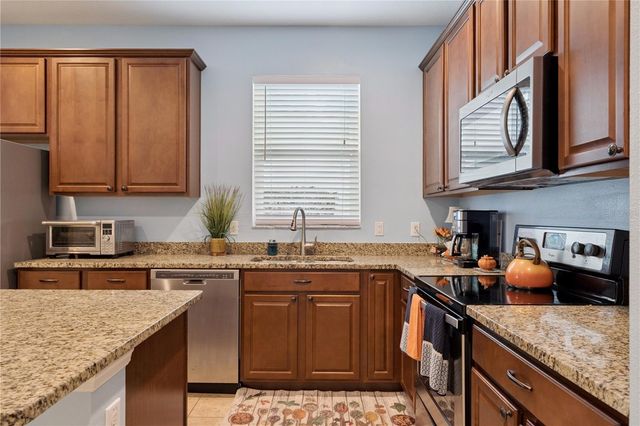 10942 HIGH BUSH COURT, Orlando, FL 32825