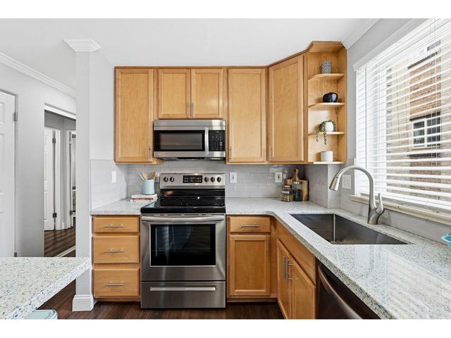 1260 N Humboldt St 6, Denver, CO 80218