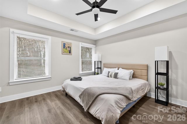 1933 St Mark Street, Charlotte, NC 28216