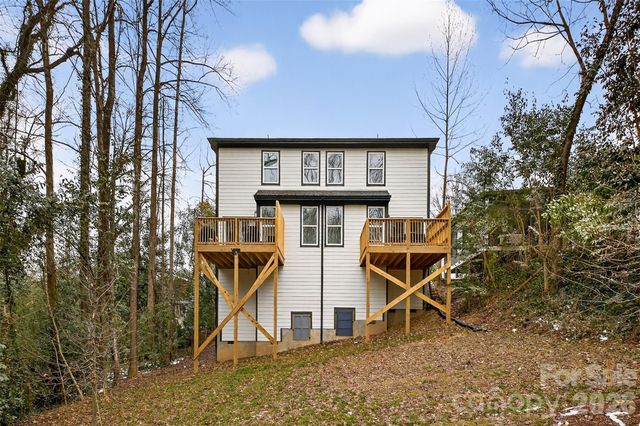 1933 St Mark Street, Charlotte, NC 28216