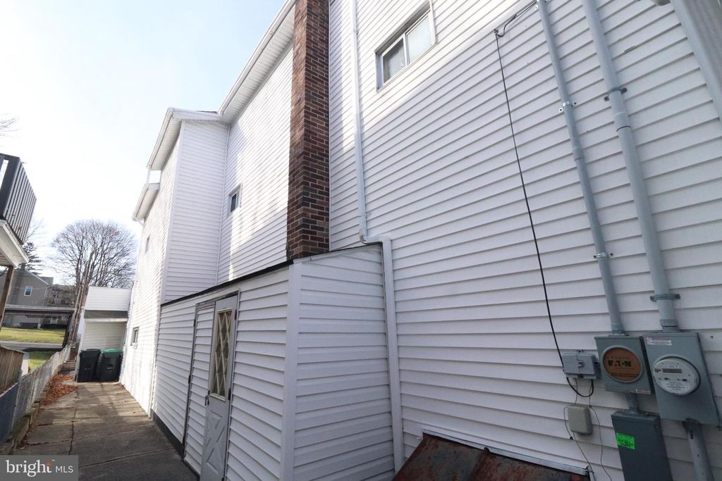 110 N LEHIGH AVE #B, Frackville, PA 17931