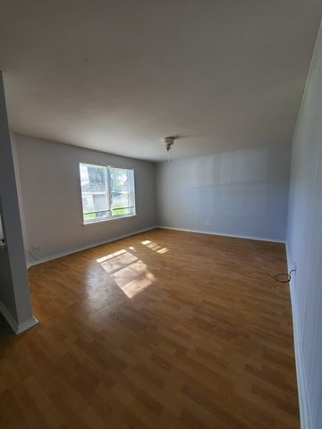 718 S 24th Street, Rogers, AR 72758