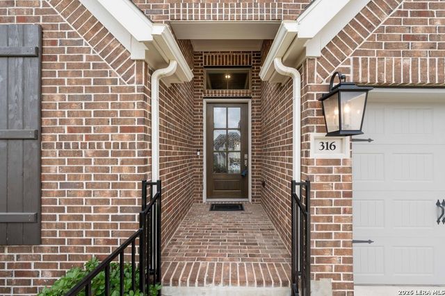 316 Hulda Trail, New Braunfels, TX 78130