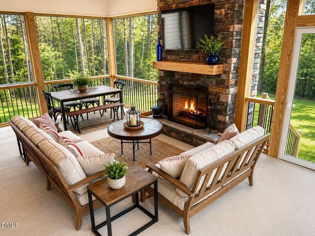 226 Saintsbury Place, Sanford, NC 27332