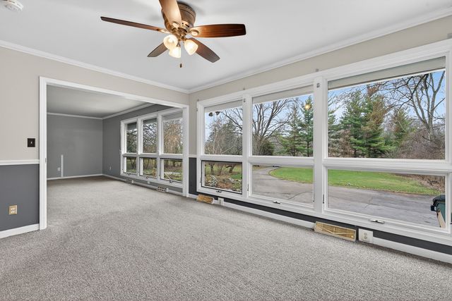 38W042 Silver Glen Road, St. Charles, IL 60175