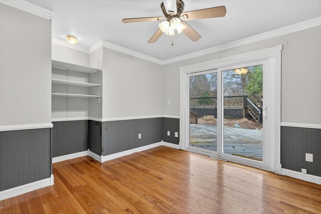 38W042 Silver Glen Road, St. Charles, IL 60175