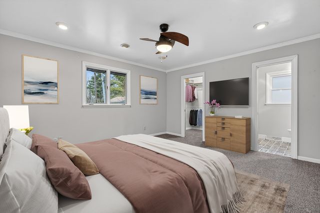 38W042 Silver Glen Road, St. Charles, IL 60175