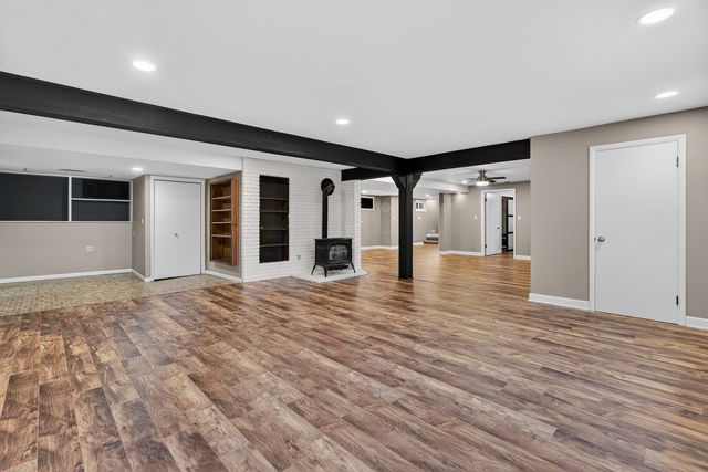 38W042 Silver Glen Road, St. Charles, IL 60175