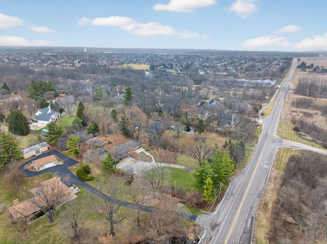 38W042 Silver Glen Road, St. Charles, IL 60175