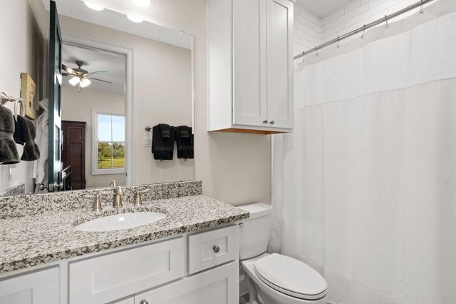 7341 County Road 27, Damon, TX 77430
