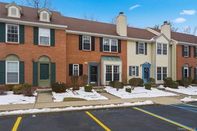 20 Yorkshire Terrace, Washingtonville, NY 10992