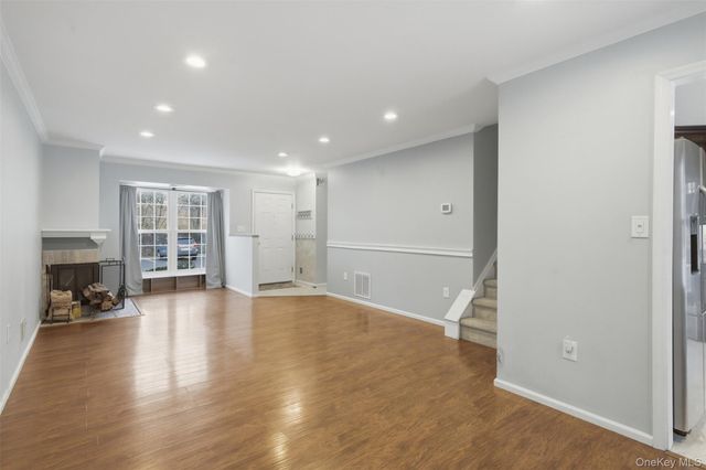 20 Yorkshire Terrace, Washingtonville, NY 10992