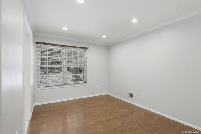 20 Yorkshire Terrace, Washingtonville, NY 10992