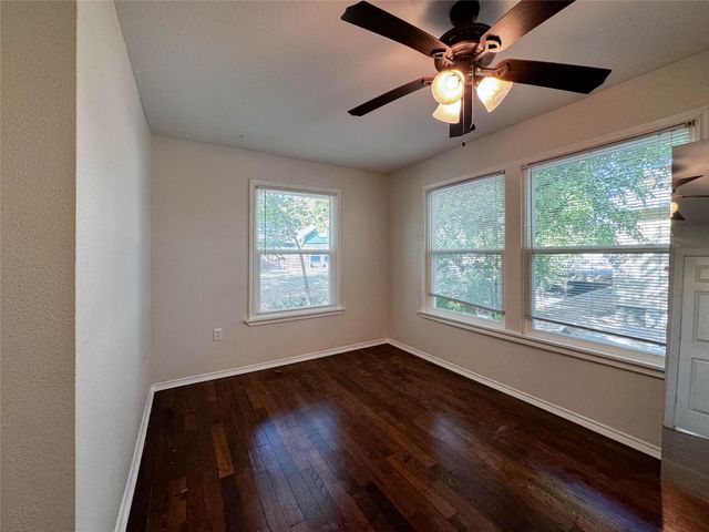 229 W Sycamore Street, Denton, TX 76201