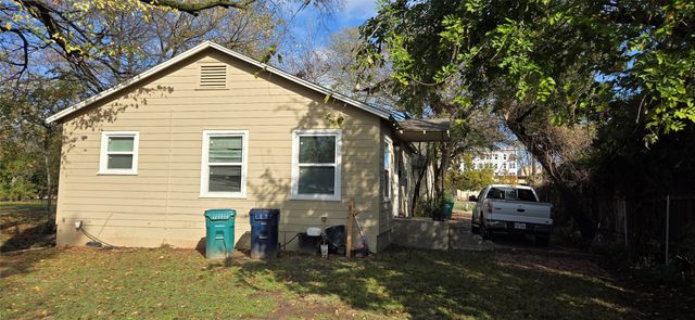 229 W Sycamore Street, Denton, TX 76201