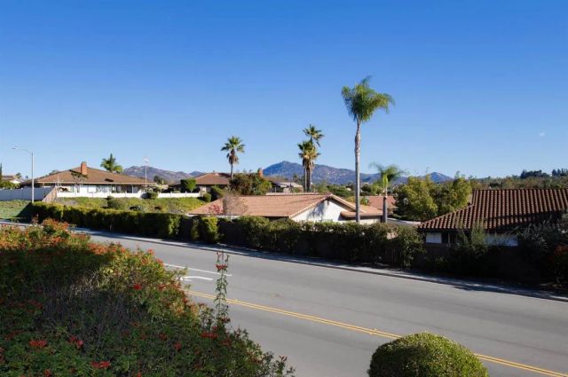 12615 Senda Acantilada, San Diego, CA 92128