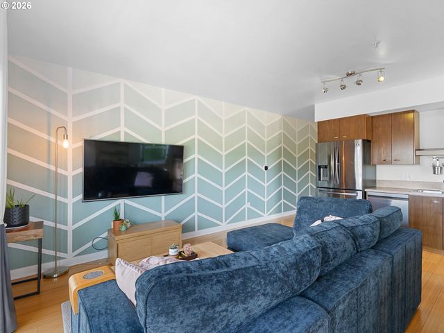 3970 N INTERSTATE Ave 301, Portland, OR 97227