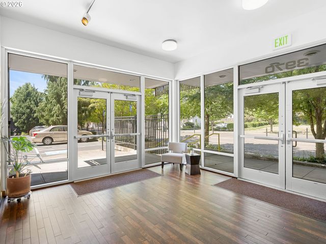 3970 N INTERSTATE Ave 301, Portland, OR 97227