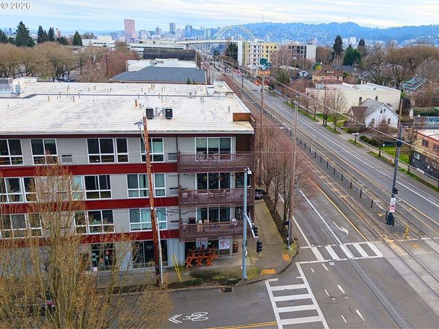 3970 N INTERSTATE Ave 301, Portland, OR 97227