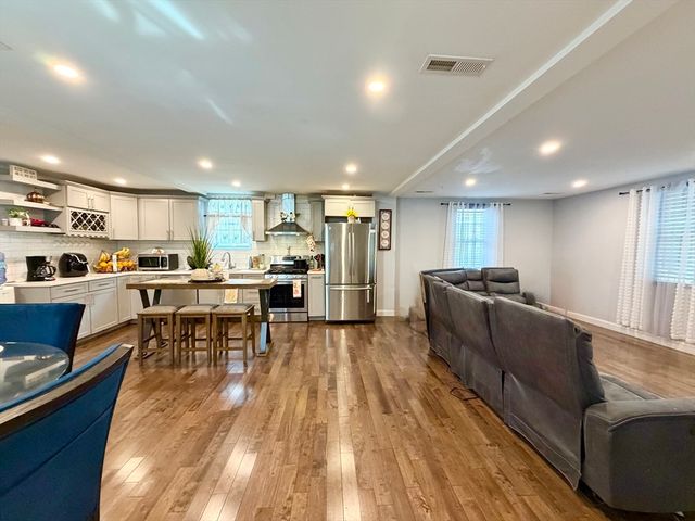 394 Western Ave, Lynn, MA 01904