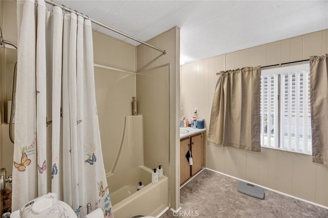 725 W THORNTON Avenue 139, Hemet, CA 92543