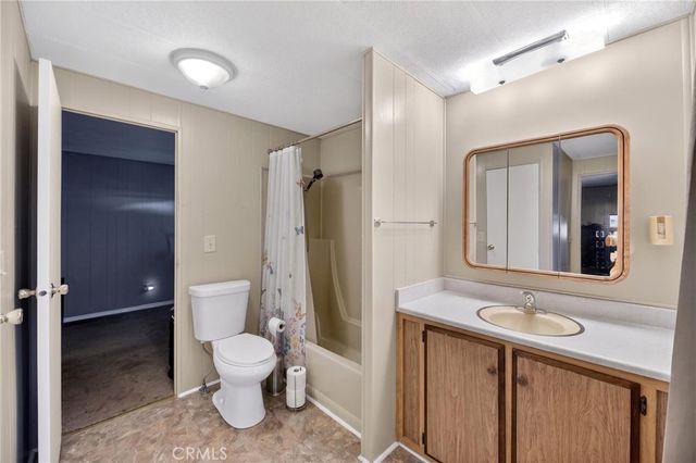 725 W THORNTON Avenue 139, Hemet, CA 92543