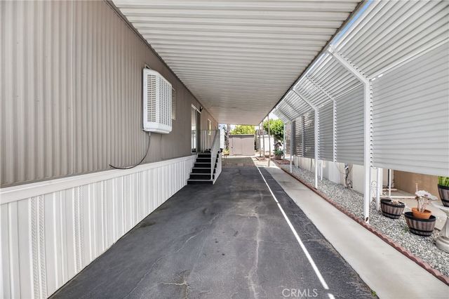 725 W THORNTON Avenue 139, Hemet, CA 92543