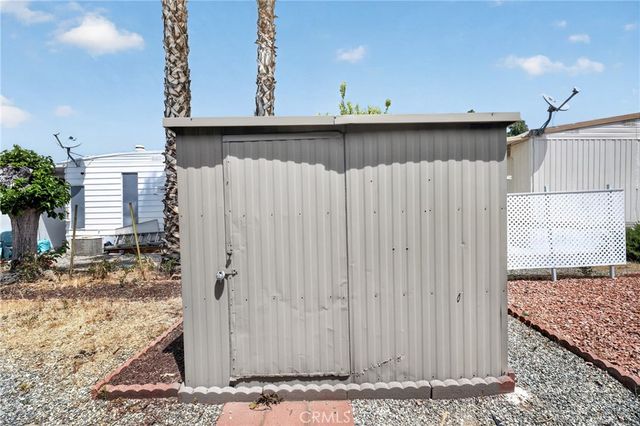 725 W THORNTON Avenue 139, Hemet, CA 92543