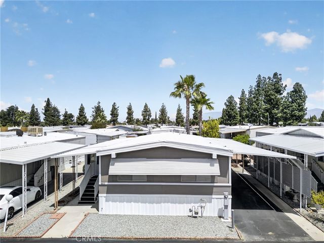 725 W THORNTON Avenue 139, Hemet, CA 92543