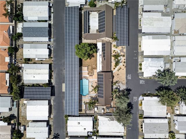 725 W THORNTON Avenue 139, Hemet, CA 92543