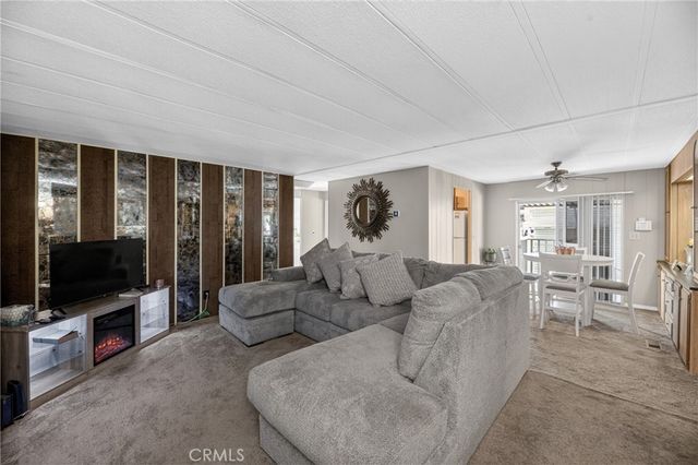 725 W THORNTON Avenue 139, Hemet, CA 92543