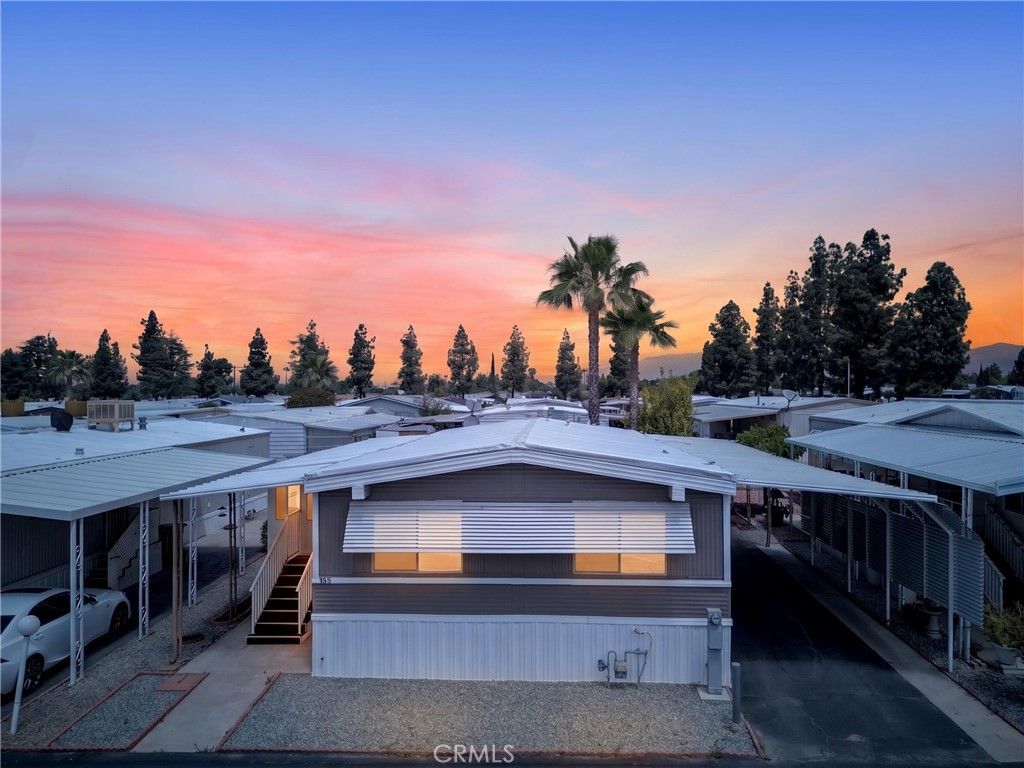 725 W THORNTON Avenue 139, Hemet, CA 92543