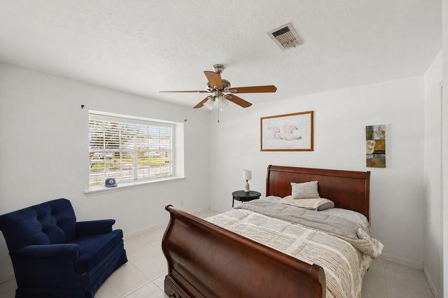 11707 Moltere Drive, Houston, TX 77065