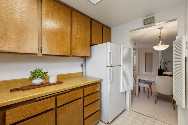 1001 E Evelyn Terrace 158, Sunnyvale, CA 94086