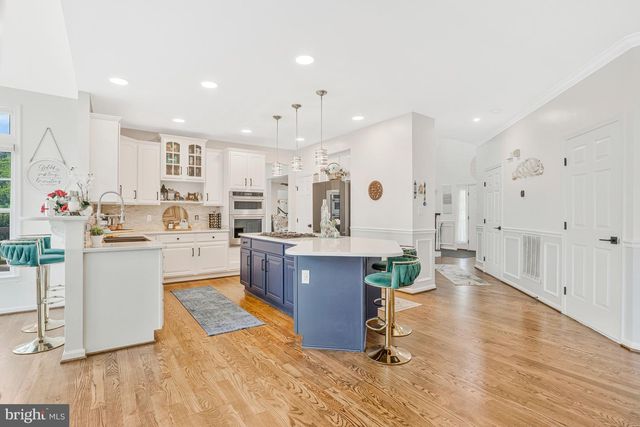 10491 MANNS HARBOR CT, Gainesville, VA 20155