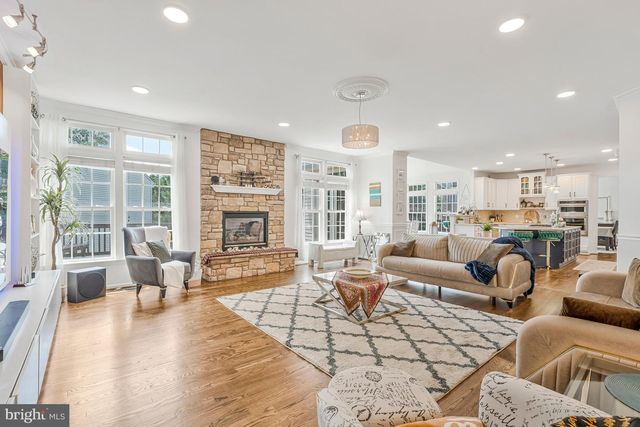 10491 MANNS HARBOR CT, Gainesville, VA 20155