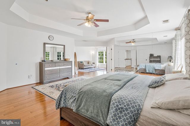 10491 MANNS HARBOR CT, Gainesville, VA 20155