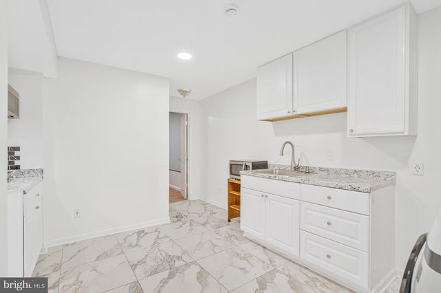 10491 MANNS HARBOR CT, Gainesville, VA 20155